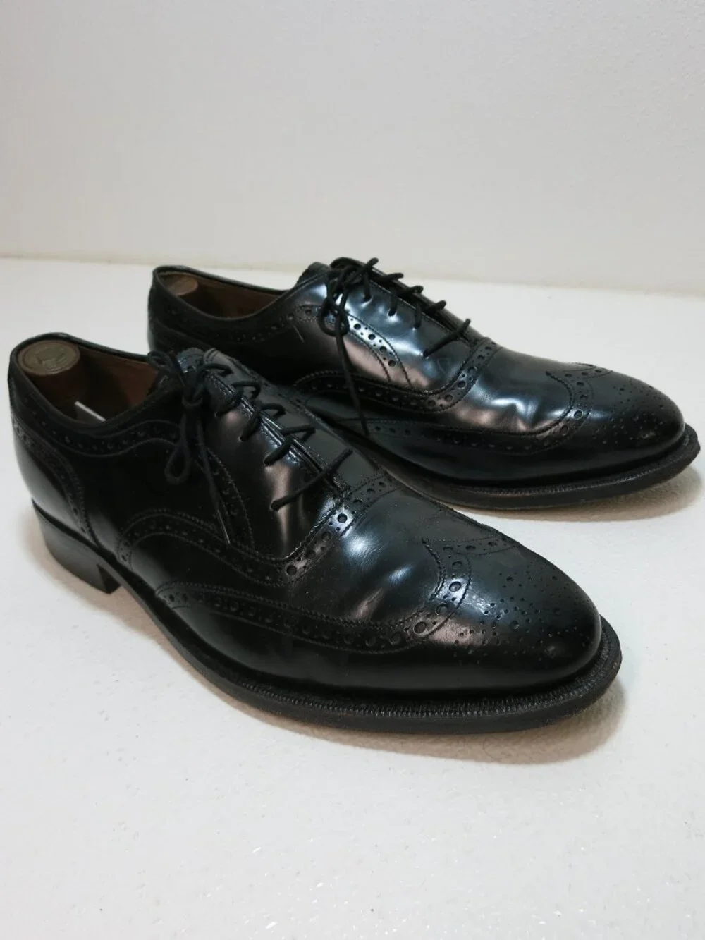 Johnston & Murphy Limited Brogue Wingtip Leather Dress Oxfords Men's Footwear 9